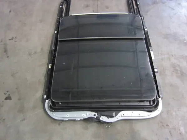BMW X5 F15 Panorama-lasikatto OEM 7316353 image 3