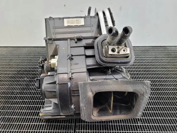 Lämmityspuhallin OEM DV61-19B555-AG Ford Transitille image 3