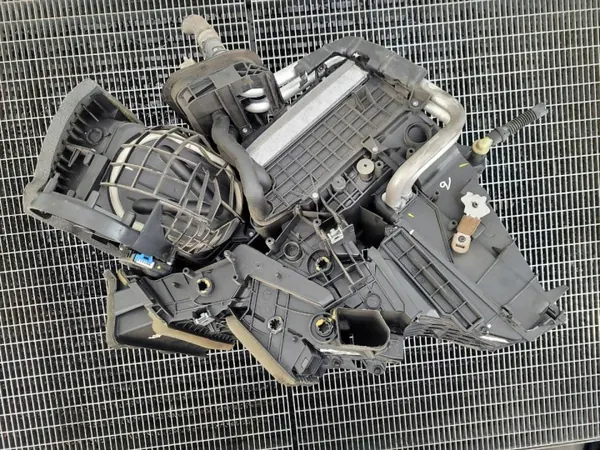 Lämmityspuhallin OEM DV61-19B555-AG Ford Transitille image 5
