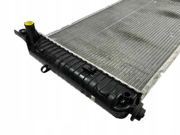 ESCALADE TAHOE SUBURBAN YUKON 5.3 6.0 6.2 Radiador OEM image 6