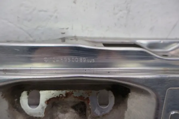Capa cinto traseiro Mercedes-Benz W124 OEM 1246980089 image 4