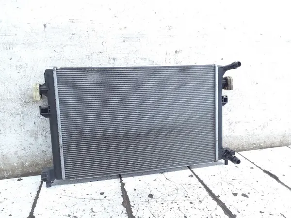 Radiateur d'eau Skoda OE OEM ARA352201 - Occasion image 2