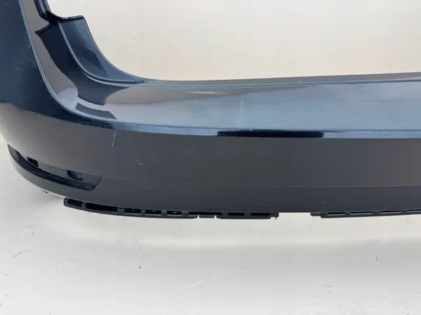 Skoda Superb III takapuskuri OEM 3V9807421 - Käytetty image 5