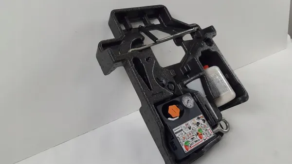 VOLVO XC60 I LIFT Plateau à Outils 31471084 image 4