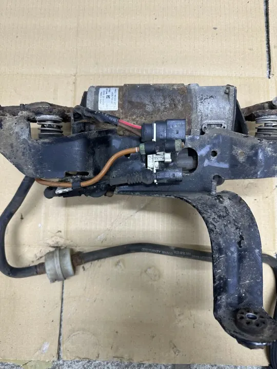 Compresseur suspension air Audi A6 C7 A7 OEM 4G0616005D image 2