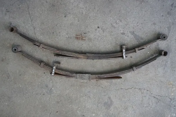 Isuzu Trooper Achter Bladveer OEM TROOPER RESOR 5 image 2
