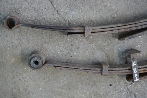 Isuzu Trooper Achter Bladveer OEM TROOPER RESOR 5 image 10