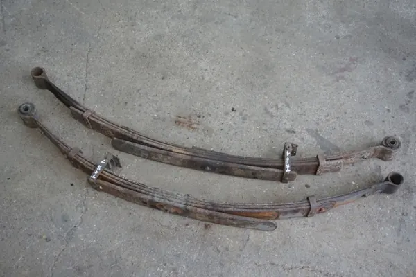 Isuzu Trooper Achter Bladveer OEM TROOPER RESOR 5 image 4