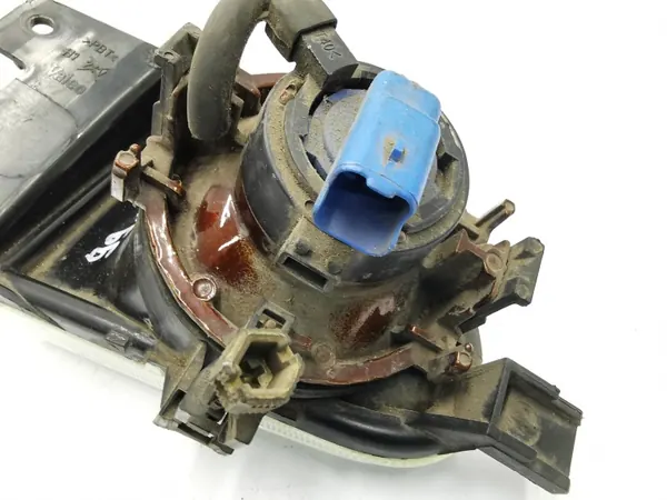 Faro Halógeno Nissan Derecho Delantero OEM 261509F901 image 8