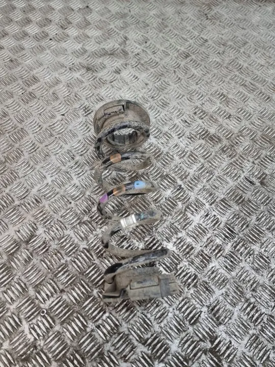 OEM L8A2-5534-CB takajousisarja Jaguar F-PACE:lle image 2