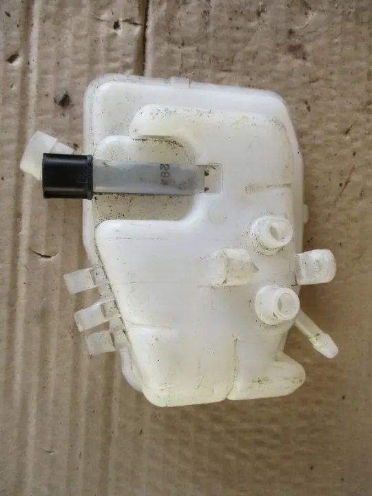 Bromsvätskebehållare OEM 460913484R för Vivaro B image 4