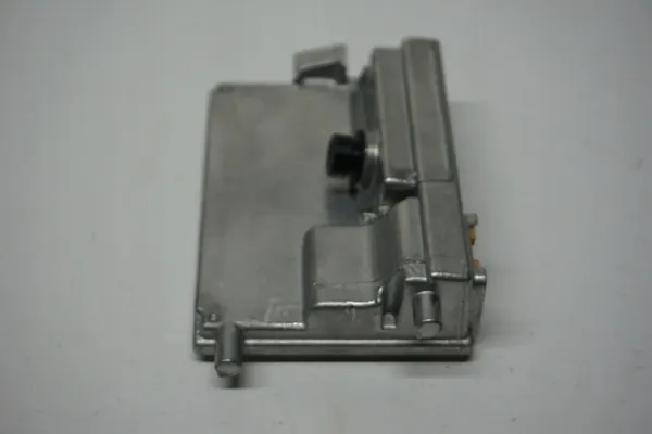 Câmera assistente de faixa VW Golf VIII OEM 5WA980653E image 3