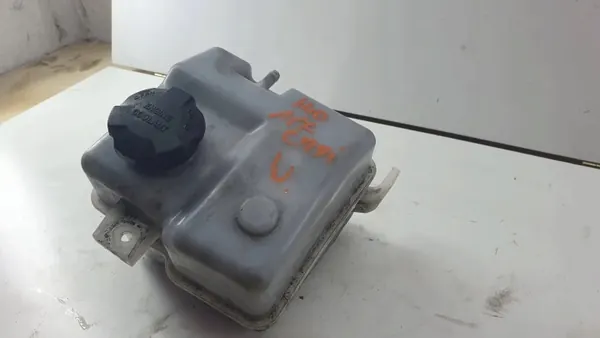 Hyundai i40 1.7 CRDI kylvätskebehållare OEM 25430-3z100-4car image 6