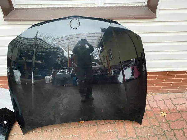 Moottorin kansi BMW 1 E81 E82 E87 E88 04-11 image 2