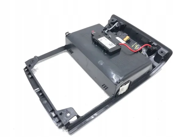 Brillenetui OEM 5G0868837 mit SOS-Taste image 3