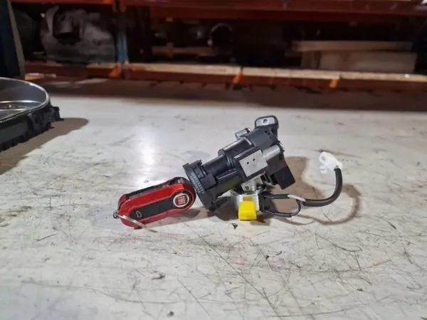 Ontsteekschakelaar OEM 61191200 voor Fiat 500L 1.4L image 2