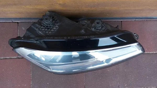 VW CADDY III LIFT Oikea Etuvalaisin 2015> OEM image 2