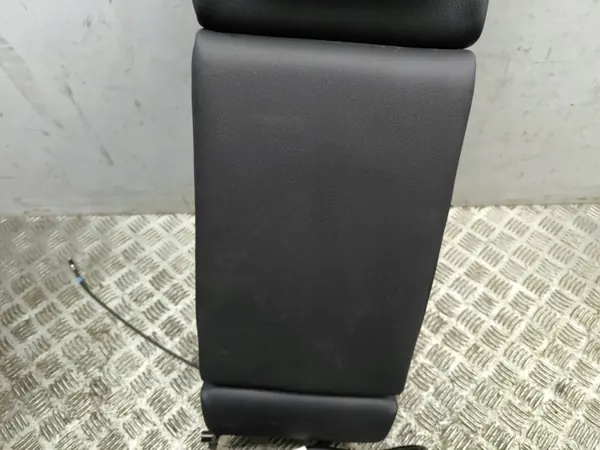 Mazda CX-5 II 2020 Rücksitzarmlehne OEM AMD116073 image 3