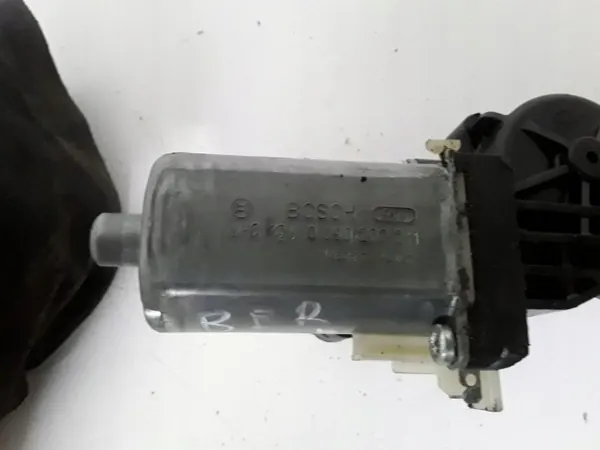 Mercedes-Benz GL X164 Stoelmotor OEM 390203211 image 6