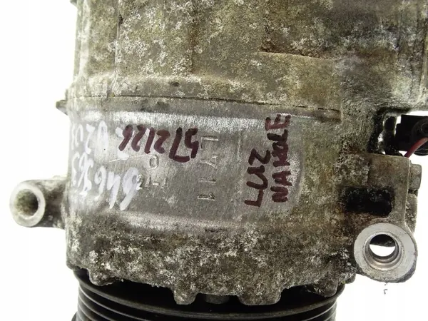 Airco Compressor Mercedes W203 A0012305611 image 5