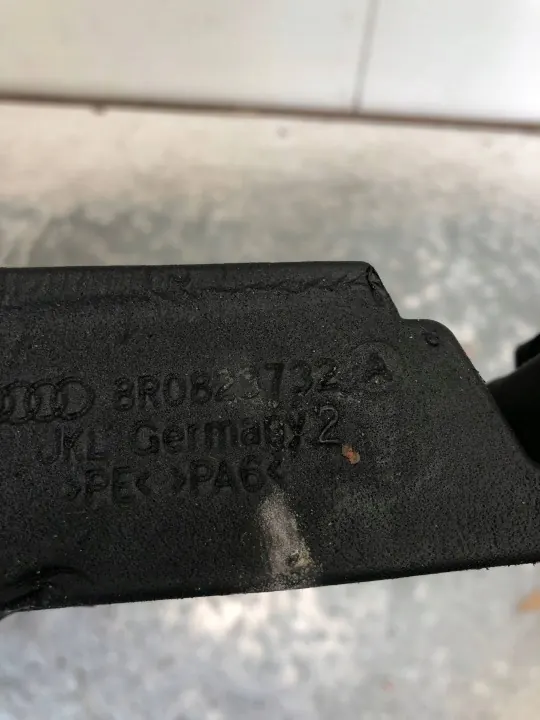 Guardabarros derecho Audi Q5 8R0 OEM 8R0823732A image 4