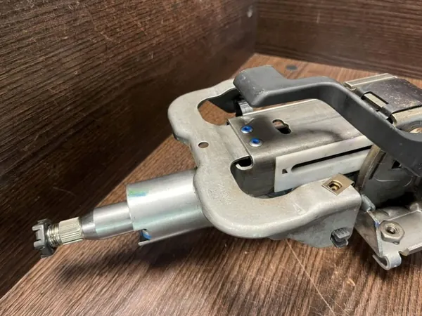 OEM 01560731300 Lenksäulen-Gelenk vorne image 9