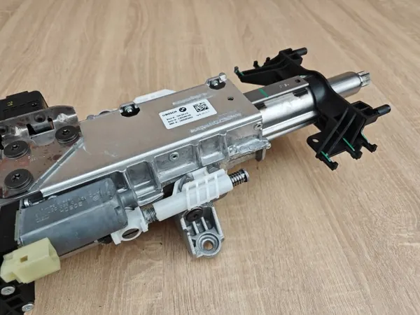 OEM 6894879 Ohjauspyörän akseli BMW 5-sarjaan image 4