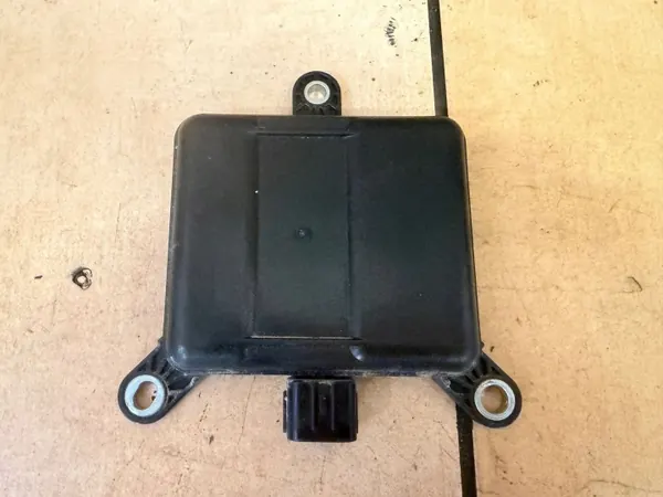 Module angle mort Mazda CX-5 II OEM KB8C67Y30H image 2