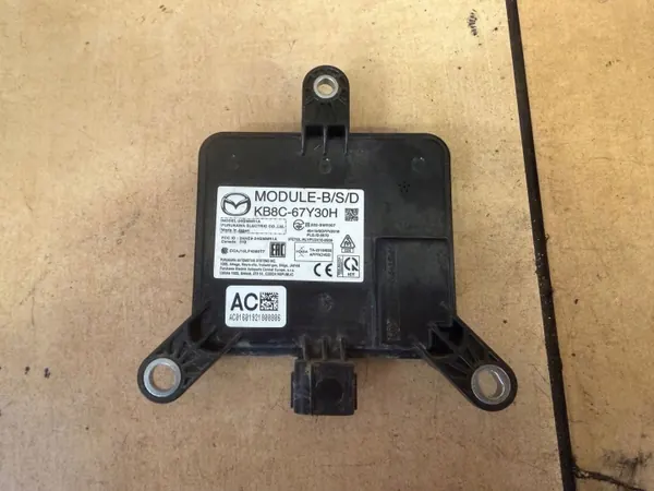 Module angle mort Mazda CX-5 II OEM KB8C67Y30H image 3