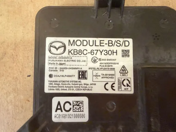 Module angle mort Mazda CX-5 II OEM KB8C67Y30H image 4