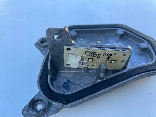 Módulo LED de luz diurna esquerda BMW X1 OEM image 3