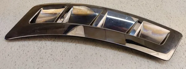 Entrada de ar OEM 638251CA0A Para-lamas esquerdo - Usado image 3