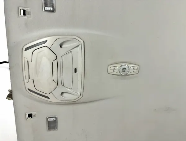 PODSUFITKA MONDEO MK4 HB - Plafonnier avec Éclairage image 7