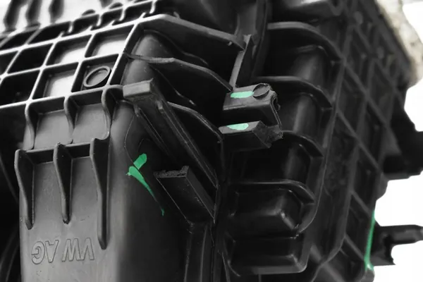 Coletor de admissão A3 8V Polo V Golf VII Leon III Fabia 1.2 1.4 TSI 04E129711J image 10