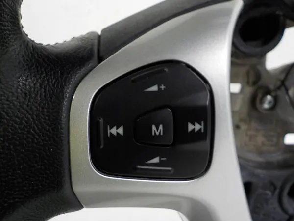 Volante Ford OEM 34126988A K90 - Couro e Controlo image 6