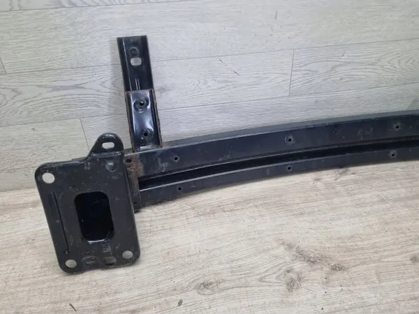 Viga do para-choques dianteiro Hyundai OEM i30 2018 image 6