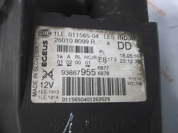 Opel Vivaro B Rechter Frontscheinwerfer OEM 260108099R Gebraucht image 9