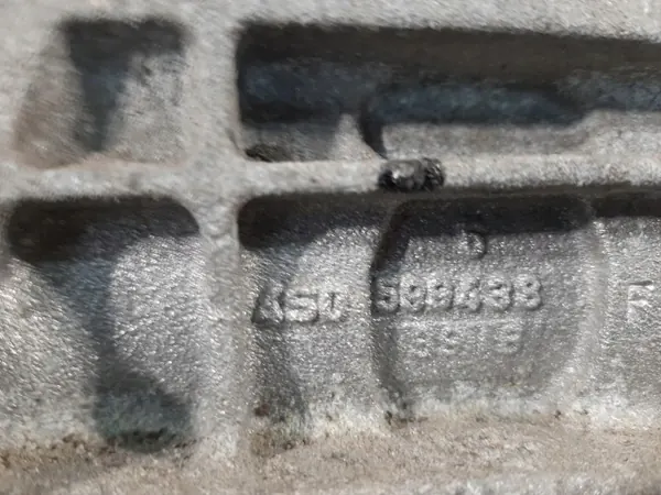 OEM 4S0599438F Differentiaalipatja Audi R8 II Spyderille image 7