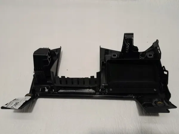 Couverte de boîte à gants conducteur Audi A4 B9 OEM 8W1880301A image 4
