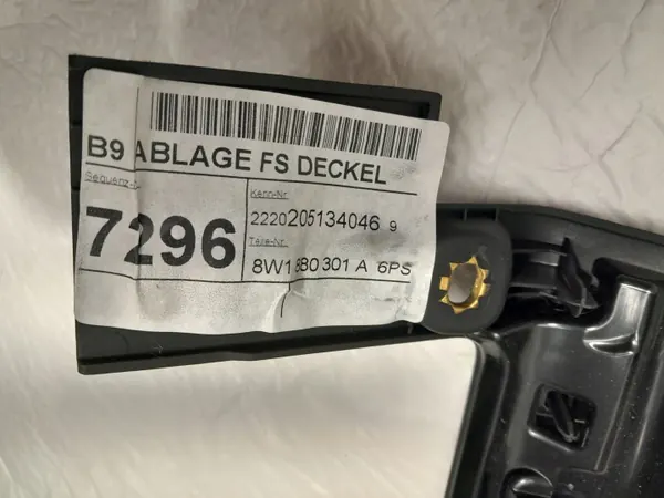 Couverte de boîte à gants conducteur Audi A4 B9 OEM 8W1880301A image 5