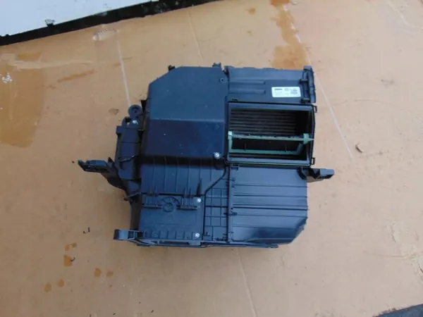 Lämmityspuhallin VW ID.4 ID.5 ID.7 1EA820153P image 3