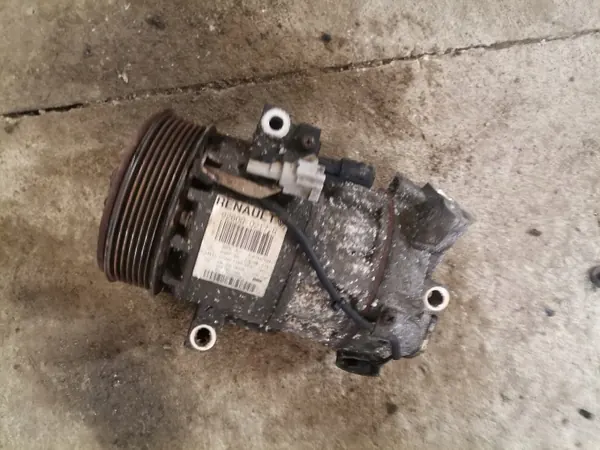 Compressor ar condicionado Renault OE 926000217R usado image 2