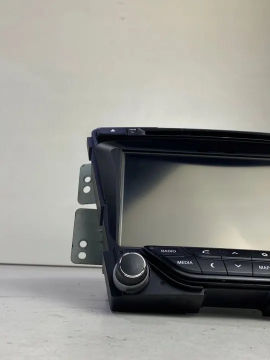 OEM 96560-3z000 Radio Display Navigation Hyundai i40 image 3