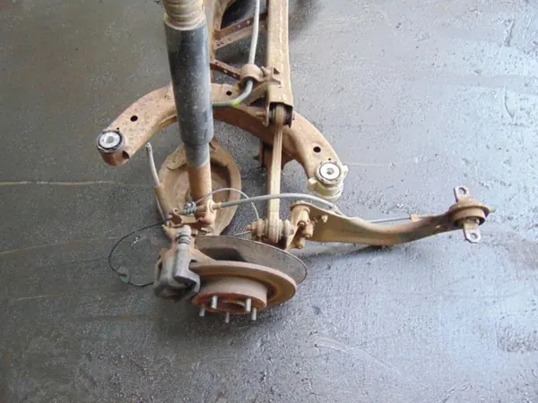 Viga suspensión trasera Mazda 6 III OEM 373149 image 4