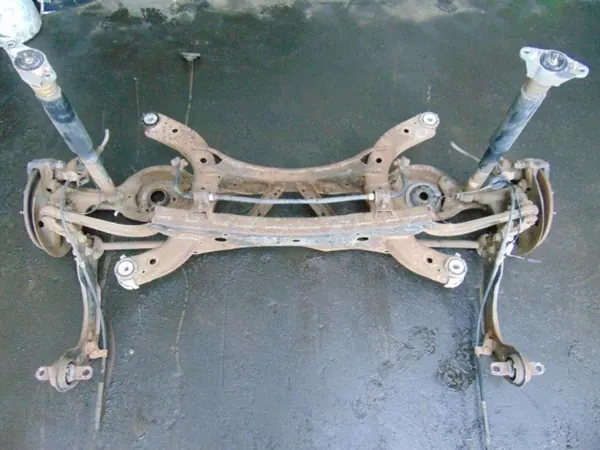 Viga suspensión trasera Mazda 6 III OEM 373149 image 5