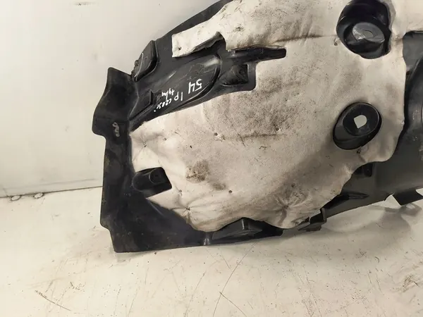 Renault Captur I Front Left Wheel Arch 638431098R image 3