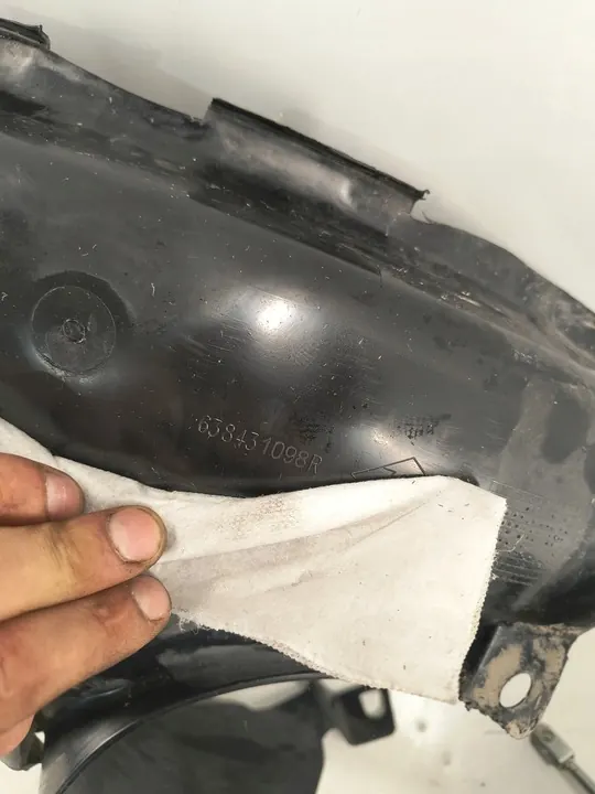 Renault Captur I Front Left Wheel Arch 638431098R image 6