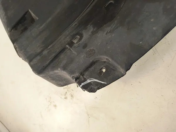 Renault Captur I Front Left Wheel Arch 638431098R image 8