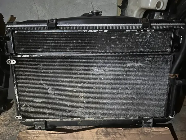 Radiateur Lexus RX450h OEM 422750-4043 2009-2015 image 2