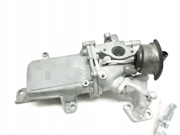 Arrefecedor EGR Renault OEM 147353981R para Master III image 3